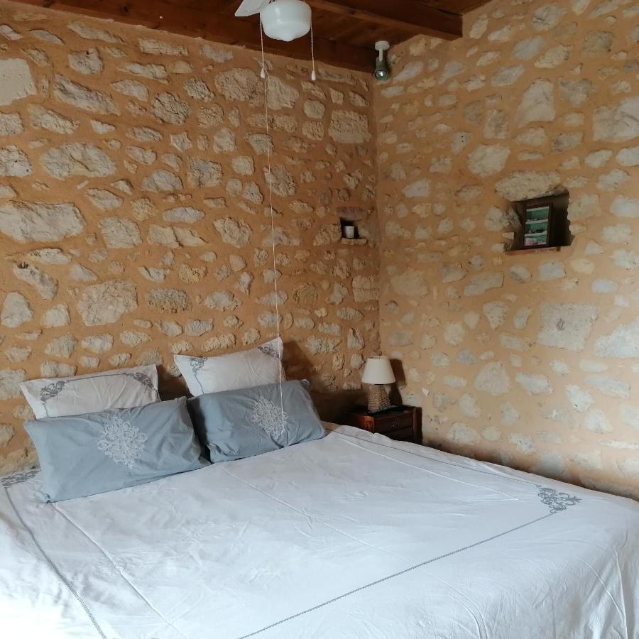 Appartement Le Marronnier à Saint-Vincent-de-Pertignas Extérieur photo